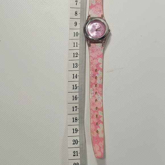 Cardinal Girls Pink Waterproof Analog Wrist Watch, New Battery - Picture 7 of 8
